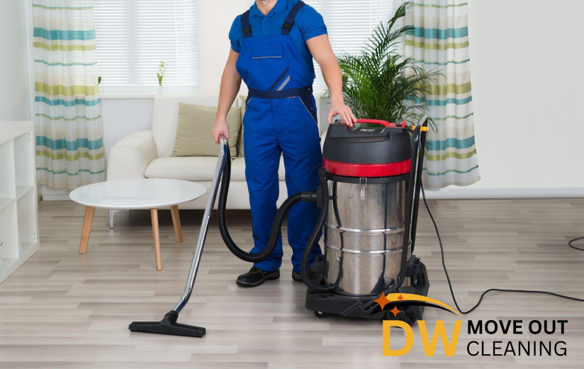 featured-image-professional-cleaner-7-things-to-do-before-hiring-a-professional-move-out-cleaning-service-in-singapore-move-out-cleaning-dw-move-out-cleaning-singapore